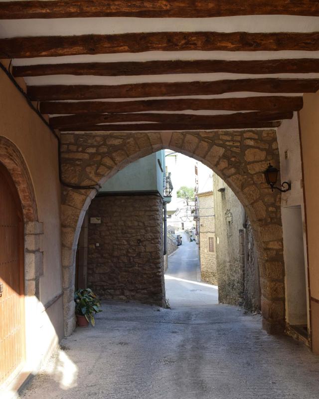 Portal del carrer Major 12.8.2018 Portal del carrer Major Rocafort de Vallbona - Ramon Sunyer
