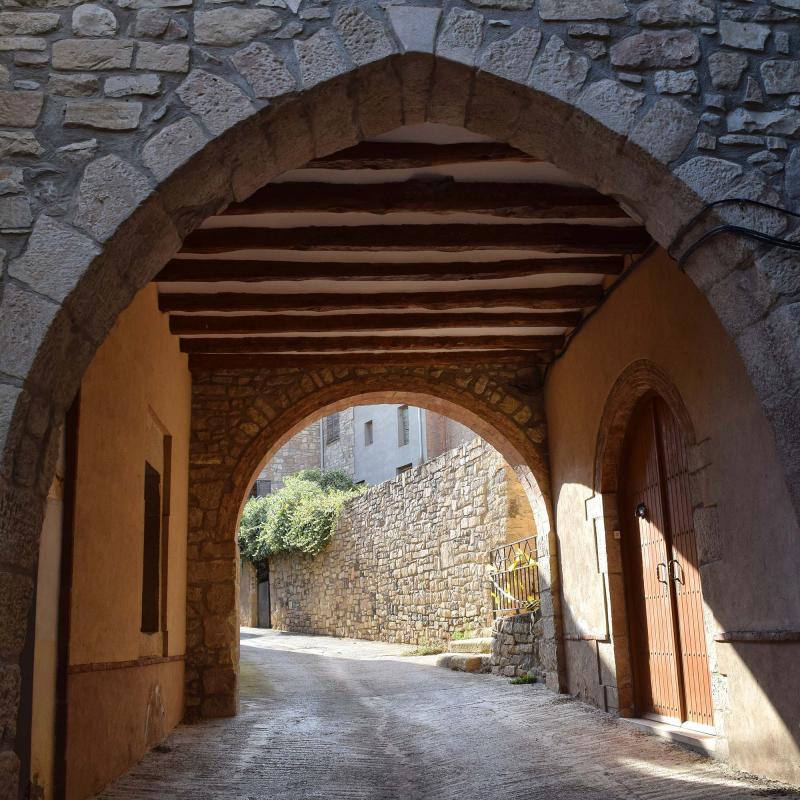 Portal del carrer Major 12.8.2018 Portal del carrer Major Rocafort de Vallbona - Ramon Sunyer
