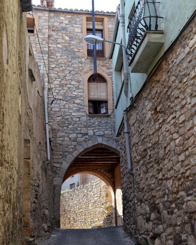 Portal del carrer Major 12.8.2018 Portal del carrer Major Rocafort de Vallbona - Ramon Sunyer