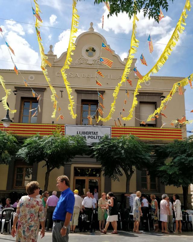 9.9.2018 Sardanes a la plaça  Guissona -  Ramon Sunyer