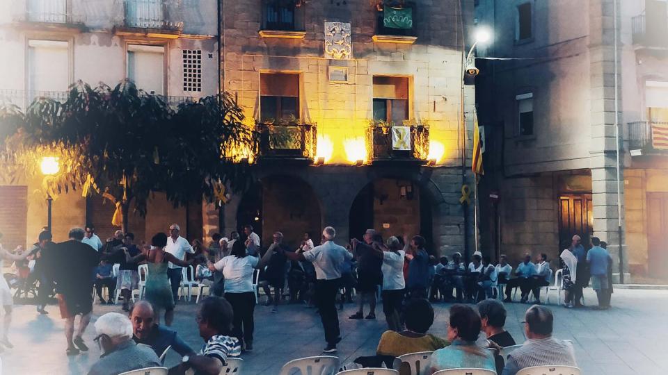 21.8.2018 Sardanes a la plaça  Santa Coloma de Queralt -  Ramon Sunyer