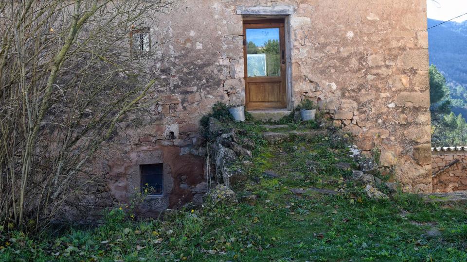 Detall casa 9.12.2018 Detall casa Aguilar de Segarra - Ramon Sunyer