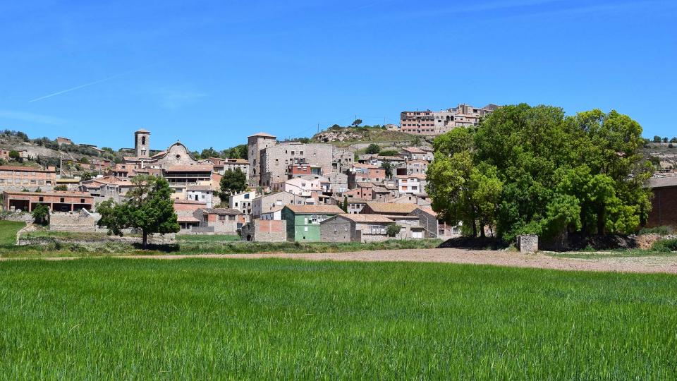 12.5.2019 Vista del poble  Les Oluges -  Ramon Sunyer