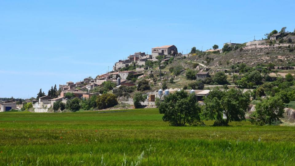 12.05.2019 Vista del poble  Les Oluges -  Ramon Sunyer