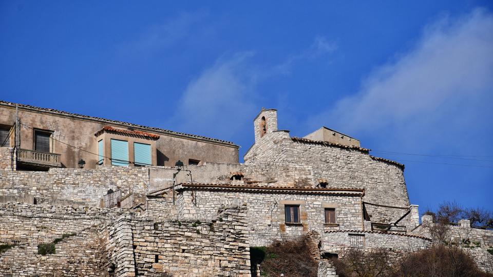 9.2.2020 Vista de la Capella de Sant Salvador de l'Oluja Alta  Les Oluges -  Ramon Sunyer