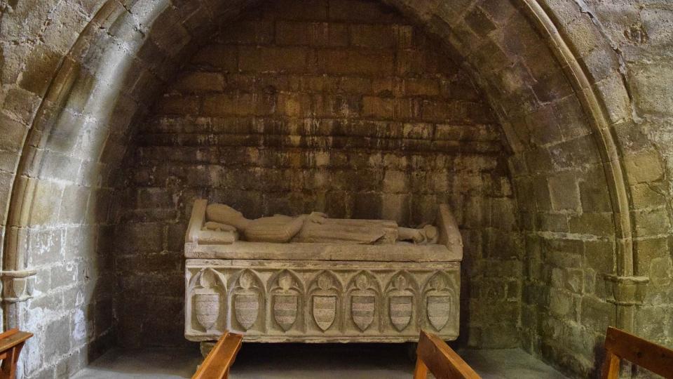 Sepulcre de Gispert de Guimerà 11.8.2018 Sepulcre de Gispert de Guimerà Ciutadilla - Ramon Sunyer