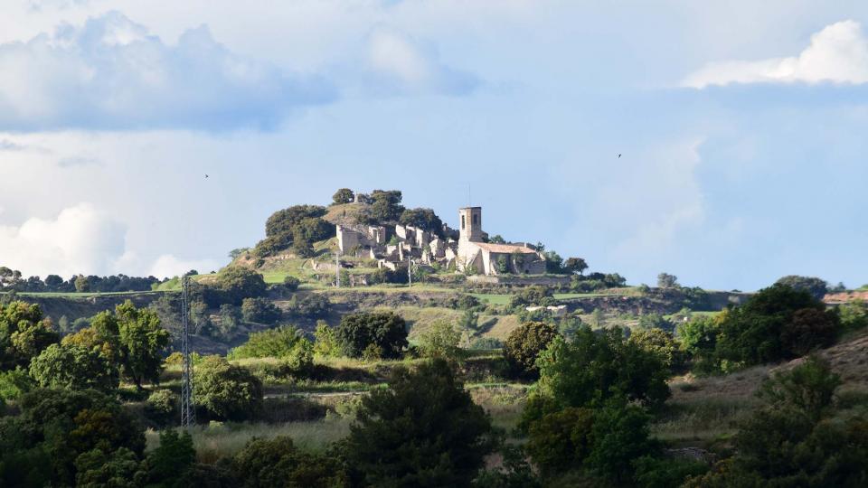 18.5.2019 vista del poble  Montlleó -  Ramon Sunyer