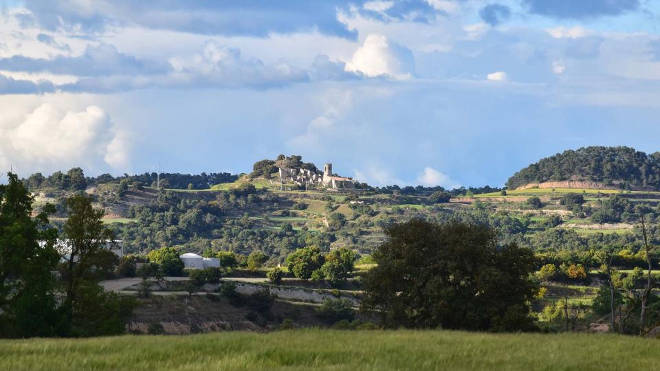 18.5.2019 vista del poble  Montlleó -  Ramon Sunyer