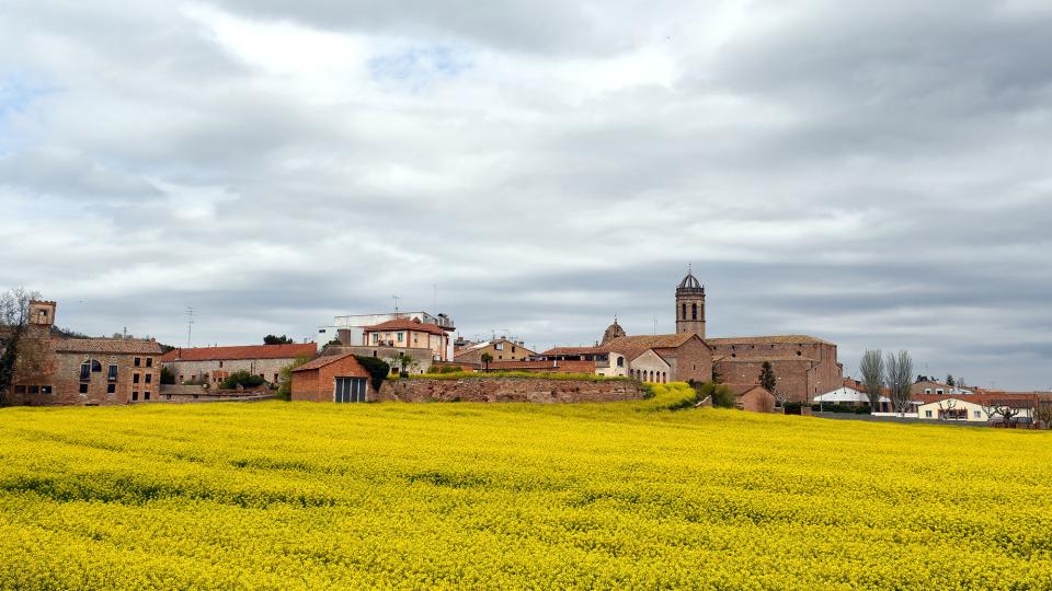 19.4.2022 Vista del poble  Els Prats de Rei -  Ramon Sunyer