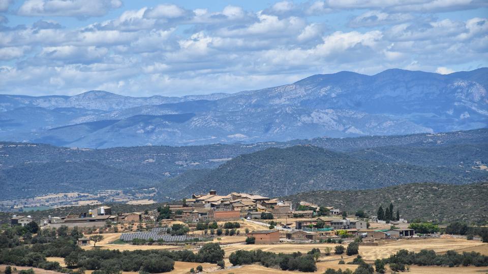 24.6.2022 Vista de Selvanera  Guarda-si-venes -  Ramon Sunyer