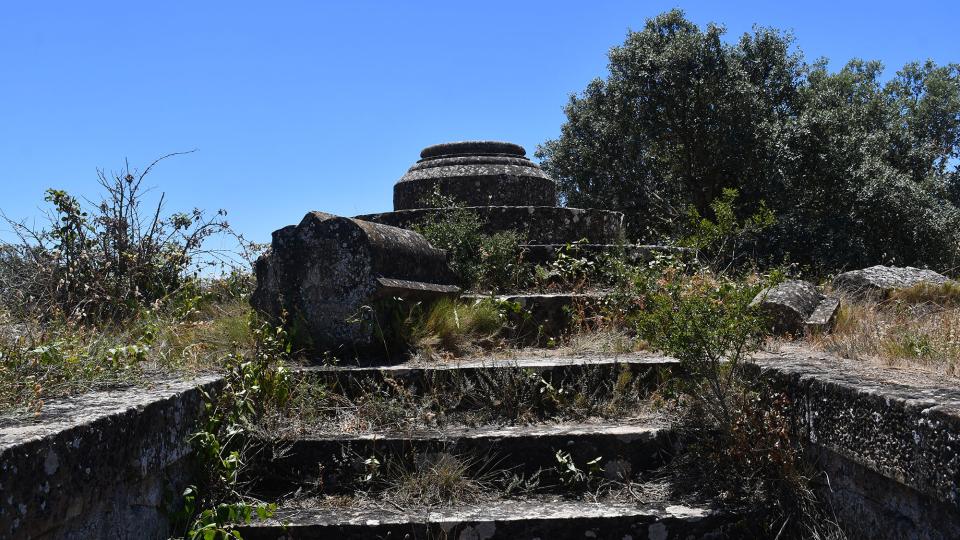 24.6.2022 Creu del Condomines  Guarda-si-venes -  Ramon Sunyer