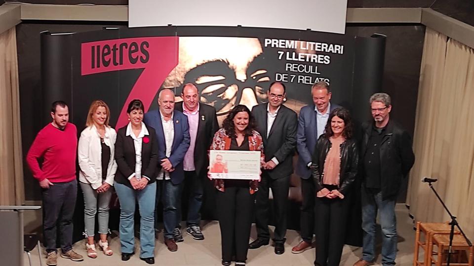 Montse Milan  guanya la dissetena edició del Premi 7lletres - Concabella Montse Milan  guanya la dissetena edició del Premi 7lletres - Concabella