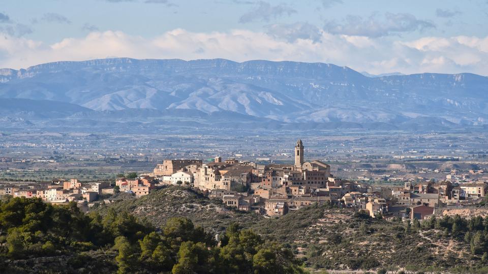 2.4.2023 Vista del poble  Maldà -  Ramon Sunyer