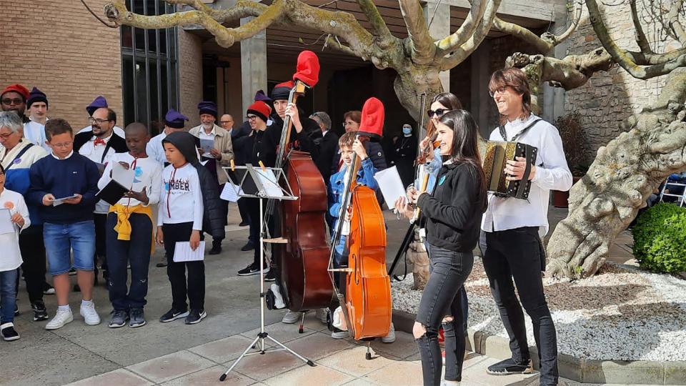 Cervera celebra un emotiu i fantàstic matí de Caramelles - Cervera Cervera celebra un emotiu i fantàstic matí de Caramelles - Cervera