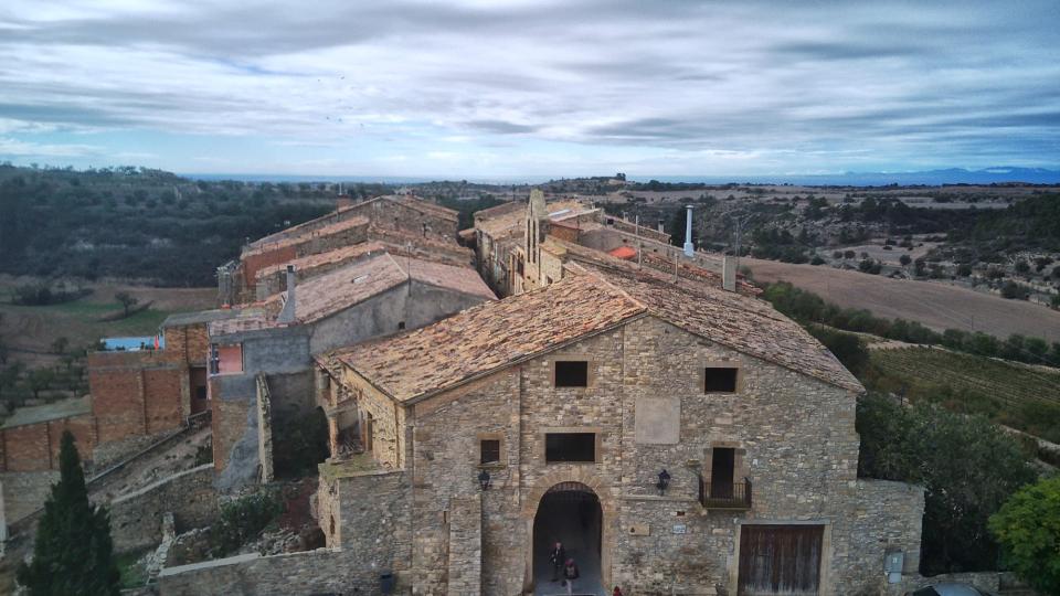 4.11.2023 Vista del portal  El Mas de Bondia -  Ramon Sunyer