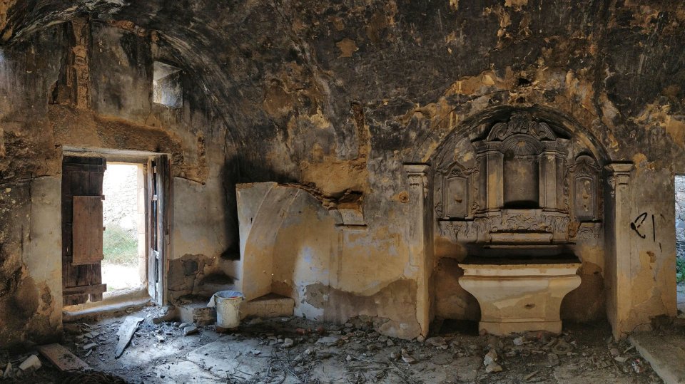 27.6.2020 - església del Roser - Conill (T) - Ramon Sunyer