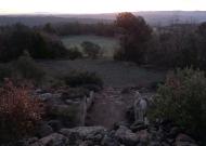 Llanera: El sol a punt de sortir davant el dolmen  Xavier Sunyer