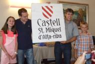 Alta-riba: Regal dels Amics del castell per les futures estances del castell.  AACSMA