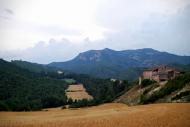 Biure de Gaià: Vista del Montclar des de la pista de Biure  Ramon Sunyer