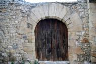 Montoliu de Segarra: Detall porta amb arcada  Ramon Sunyer