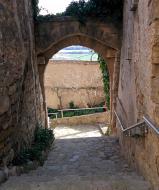 La Guàrdia Lada: portal del castell  Ramon Sunyer