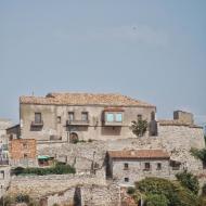 Les Oluges: castell  Ramon Sunyer