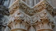 Rubió: Capitells de la portalada nord  Ramon Sunyer