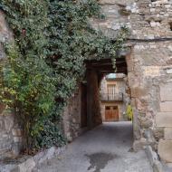 El Canós: portal  Ramon Sunyer
