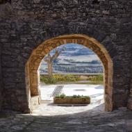 Montornès de Segarra: portal  Ramon Sunyer