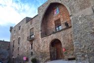 Les Pallargues: Castell  Ramon Sunyer