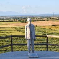 L'Aranyo: Monument a Manuel de Pedrolo  Ramon Sunyer