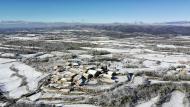 Prades de la Molsosa: Vista aèria del poble nevat  Ramon Sunyer